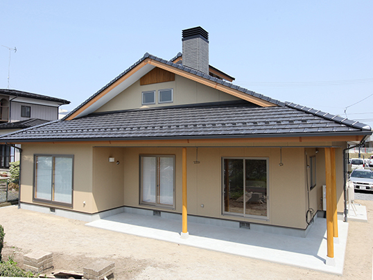 天然無垢の素材に包まれた爽やかな住まい